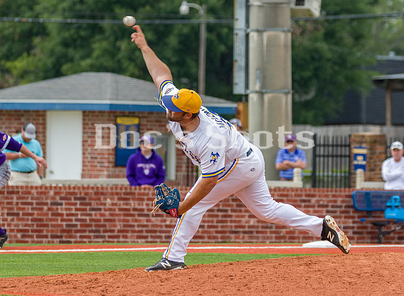 Northwestern St Baseball Game  3 2018